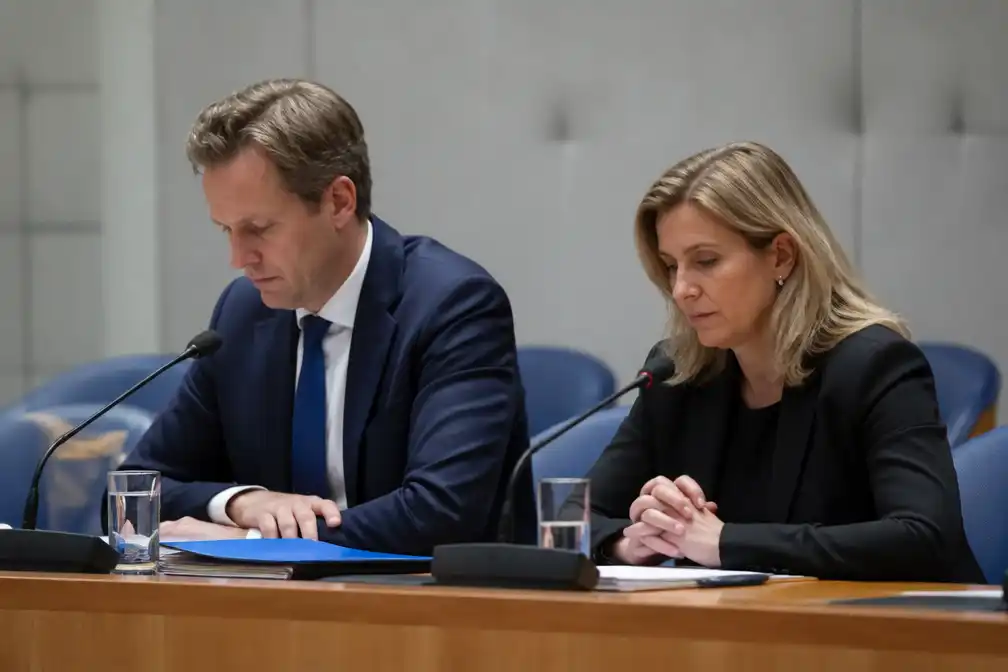 Kabinet biedt excuses aan voor te late melding 'datakluis' Belastingdienst