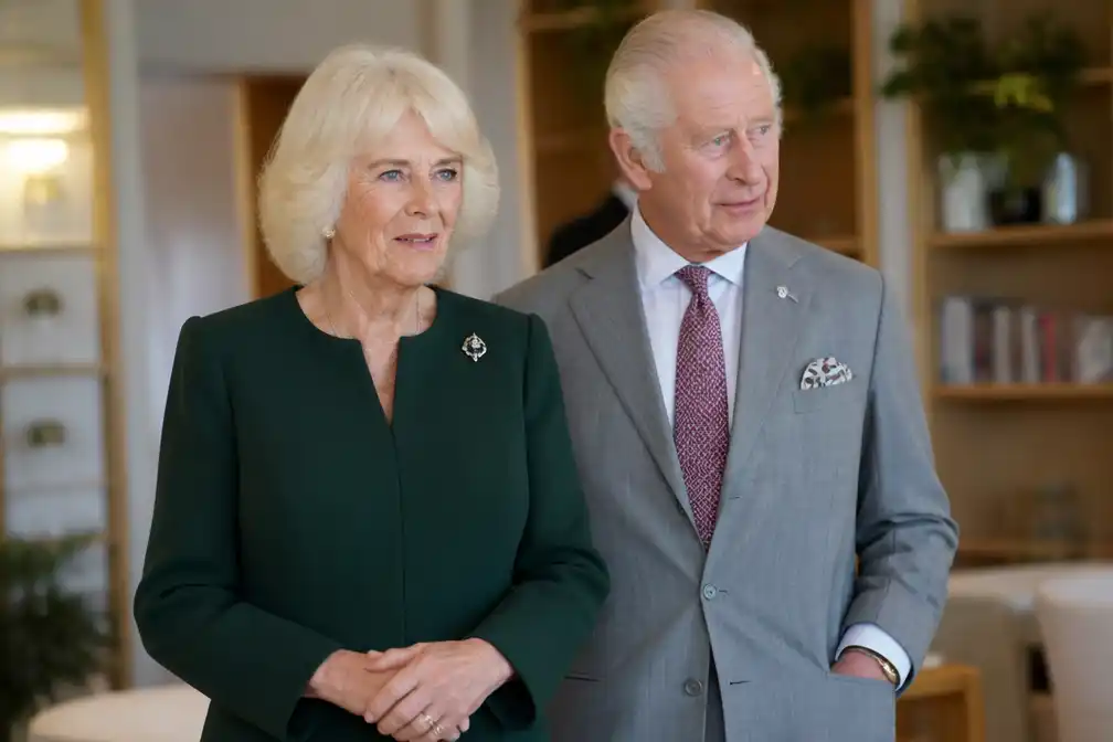 Koningin Camilla: moeilijk om diagnose kanker van de koning geheim te houden