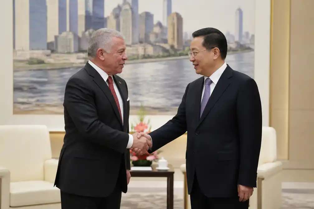 Koning Abdullah ontmoet burgemeester van Shanghai tijdens staatsbezoek