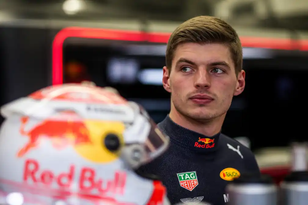 Verstappen verlengt bij Red Bull na flirt met vertrek en pensioen