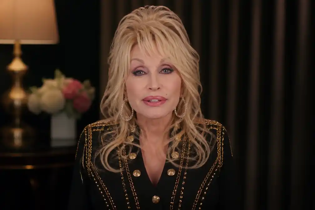 Dolly Parton krijgt Poet's Award voor songwriting bij ACM Honors