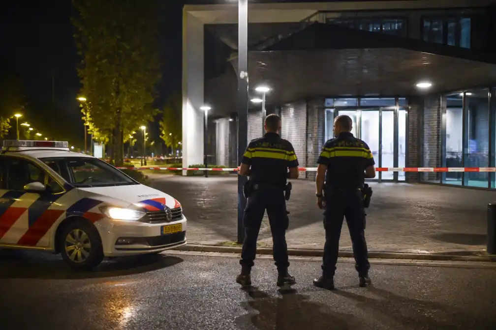 Agenten schieten 34-jarige Nijmegenaar in been op Stationsplein Sittard