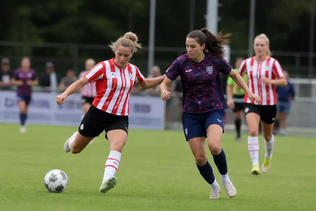 PSV-vrouwen verspelen tegen FC Utrecht eerste punten van het seizoen