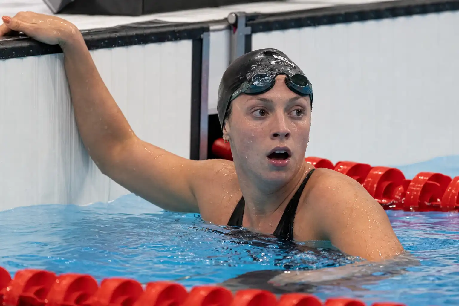 Amerikaanse Kate Douglass verbetert wereldrecord 50 meter vrije slag