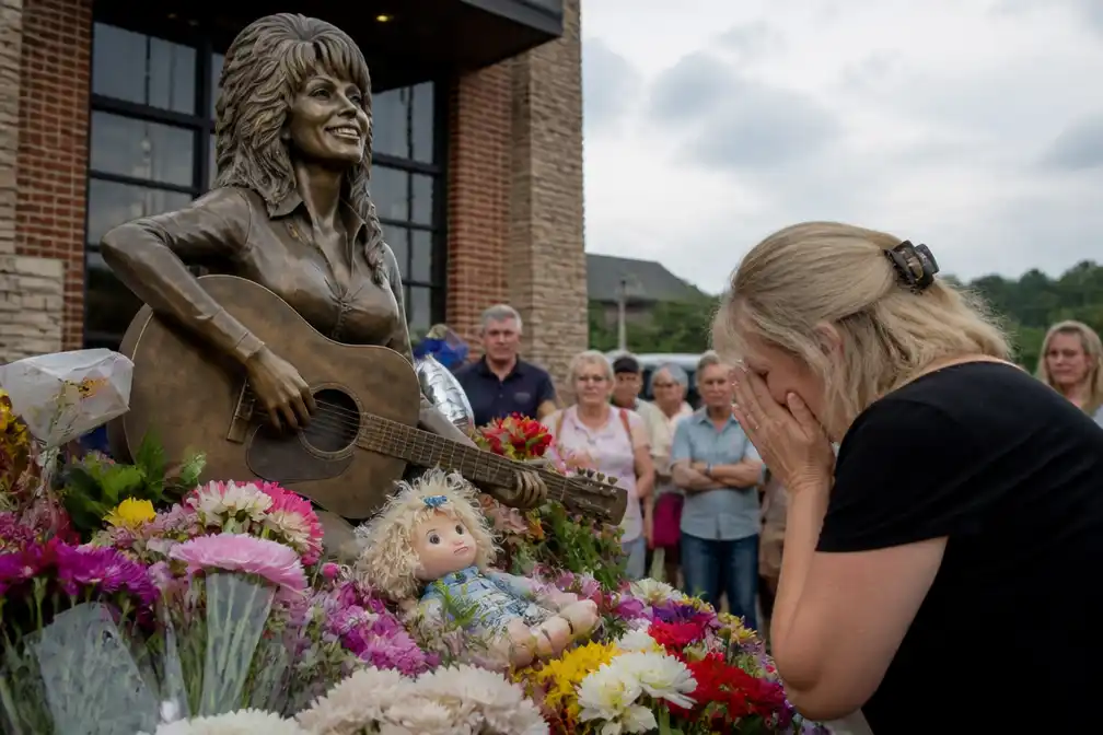Verdriet overheerst in geboorteplaats Sevierville na overlijden van Dolly Parton (80)