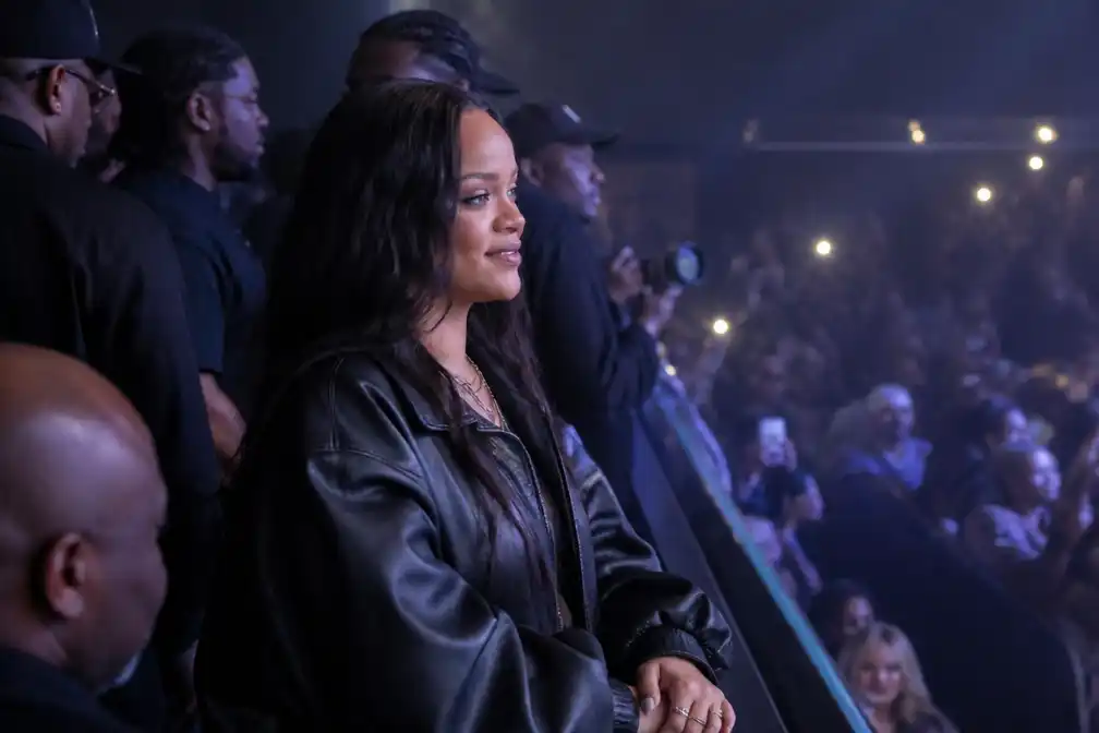 Rihanna verrast fans op concert A$AP Rocky in Brussel