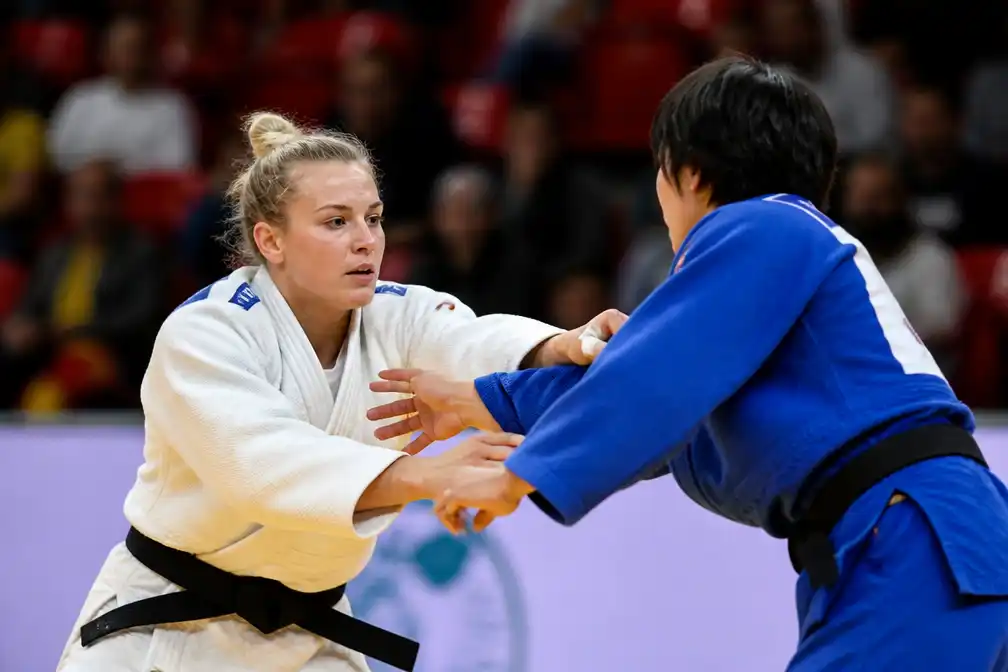 Judoka's Jur Spijkers (brons) en Joanne van Lieshout (zilver) bij Grand Slam Mongolië