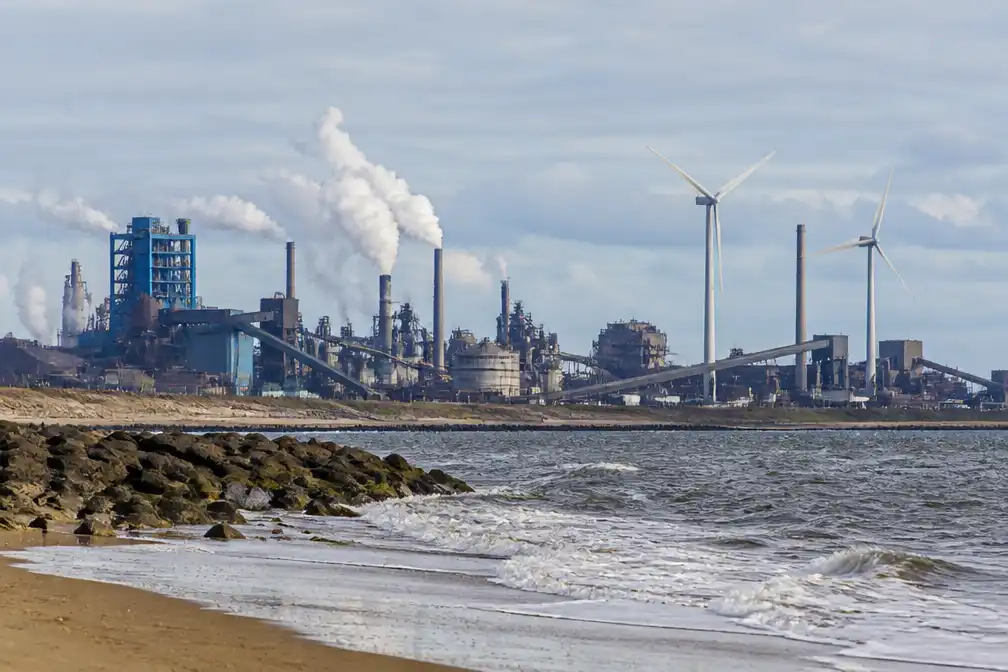 Tata Steel vraagt nieuwe vergunning aan voor groen staal met windenergie