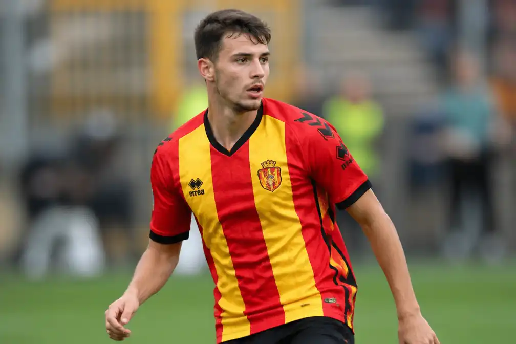 Helmond Sport huurt Lovro Golic van KV Mechelen