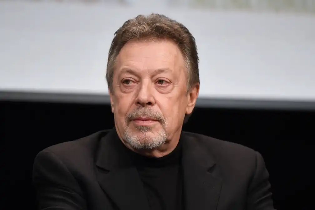 Hartproblemen doodsoorzaak Tim Curry, blijkt uit document