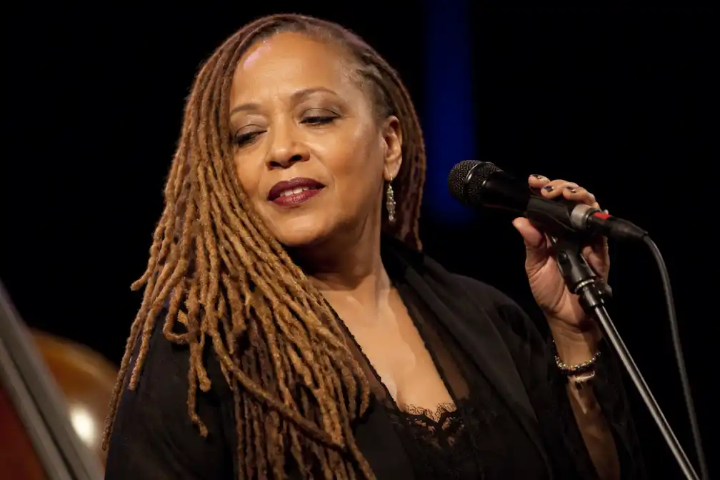 Amerikaanse jazzzangeres Cassandra Wilson (70) overleden