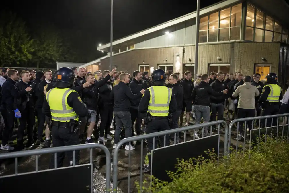 Drie gewonden na massale vechtpartij bij bekerduel TOGB–Katwijk
