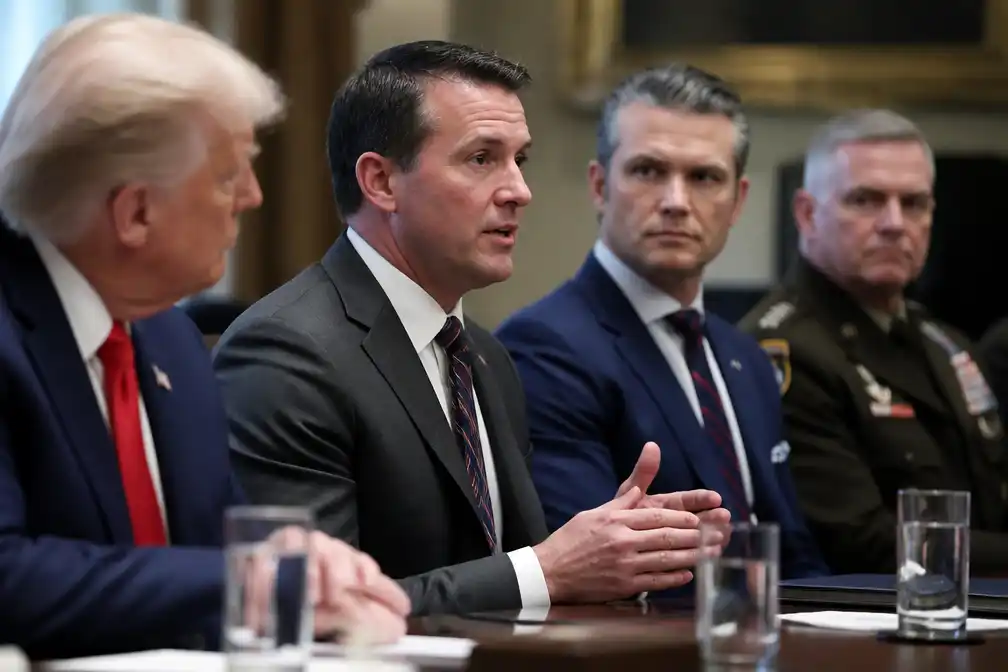 Trump benoemt Adam Telle tot waarnemend minister van de Amerikaanse landmacht