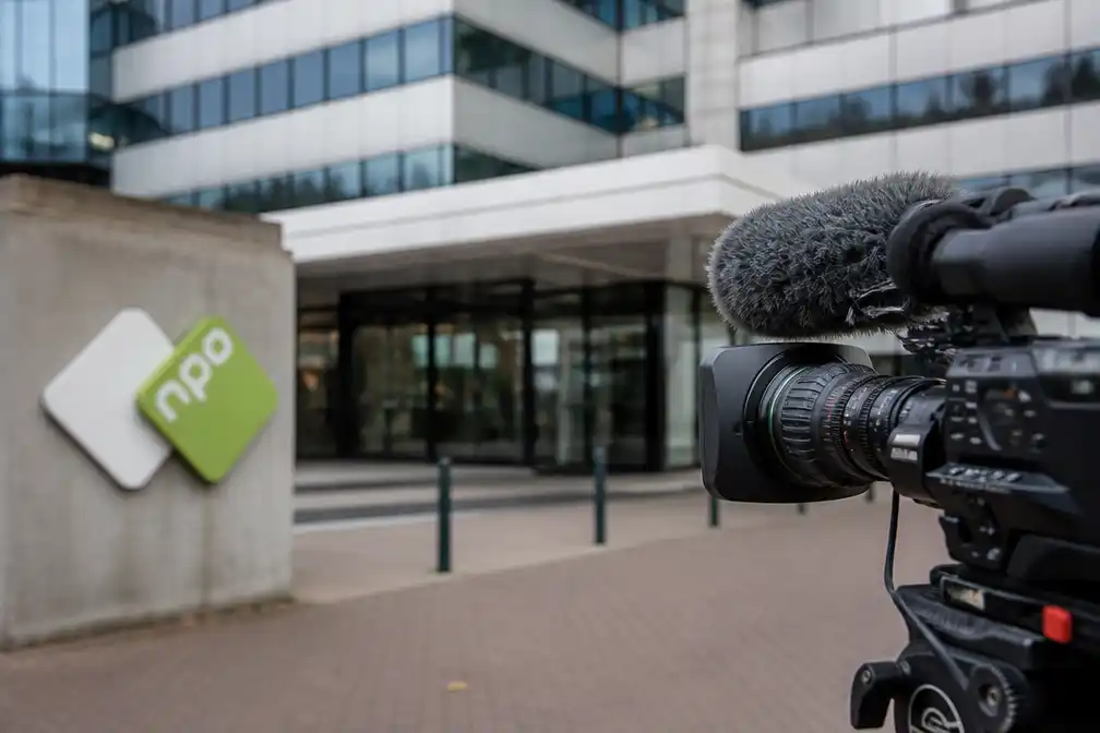 Omroep Ongehoord Nederland dreigt uit publiek bestel te verdwijnen na Hitler-video