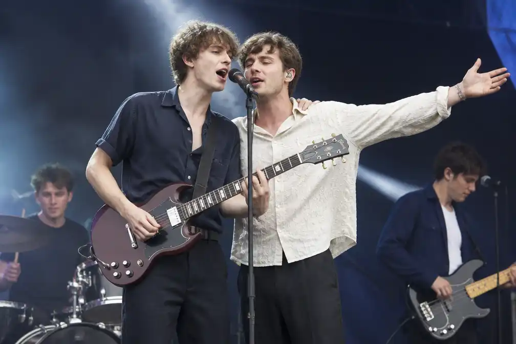 Mathieu Terryn verrast op Crammerock bij Stone met 'Goud' in het Nederlands