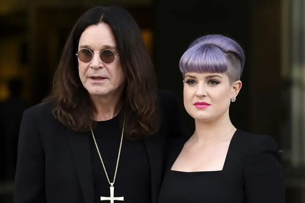 Kelly Osbourne droeg pruik om gewichtsverlies na dood Ozzy te verbergen