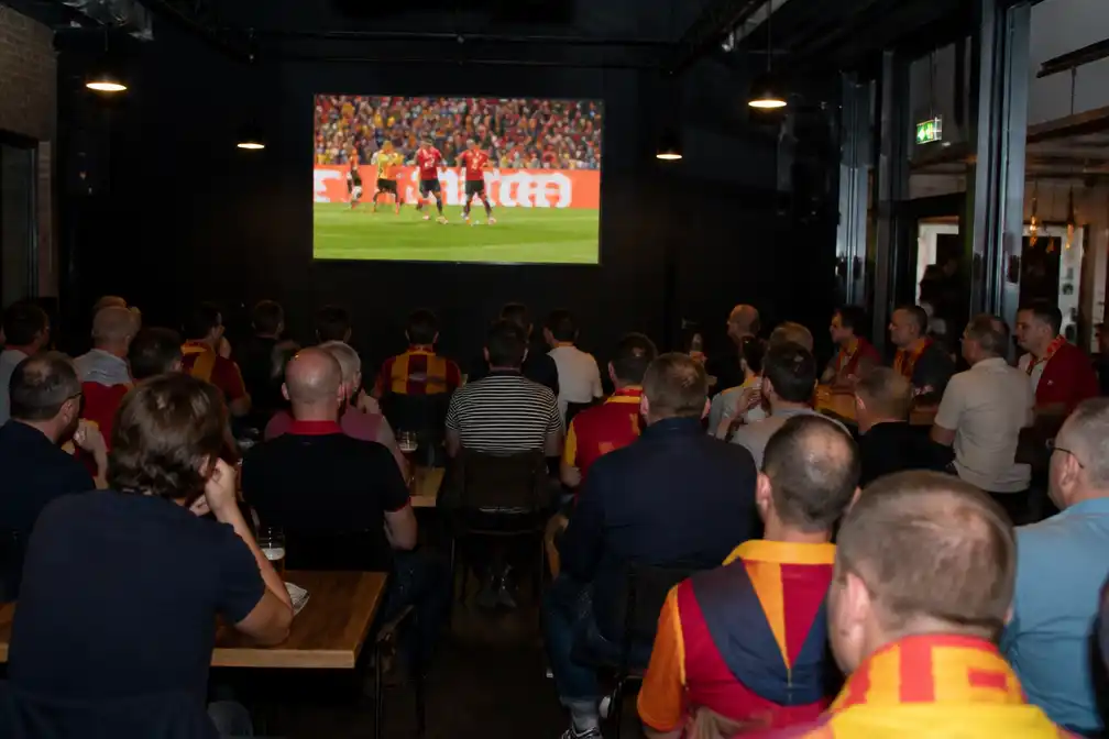 Go Ahead laat supporters restant gestaakt duel met FC Utrecht thuis bekijken