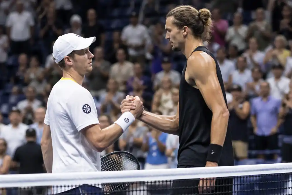 Van de Zandschulp verliest kwartfinale US Open in drie sets van Zverev