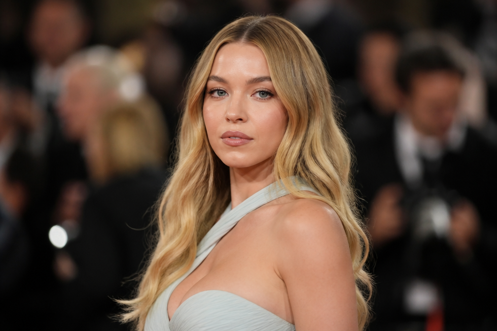 Sporters bekritiseren naaktreclame van Sydney Sweeney voor gokplatform Novig