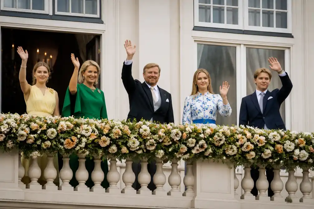 Balkonscène met koning en familie op Paleis Noordeinde rustig verlopen