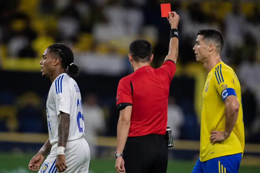 Summerville krijgt rood in Aziatische Champions League na duw aan Al Gharafa-speler
