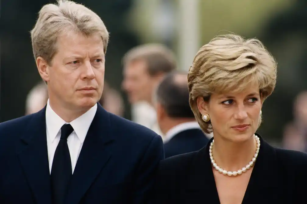 Exemplaren van Diana-boek van Charles Spencer gestolen uit vrachtwagen in Nederland