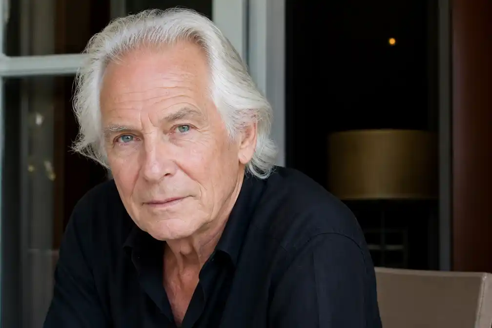 Familie van acteur Cees Geel doet aangifte van identiteitsfraude om nepbeleggingsplatform