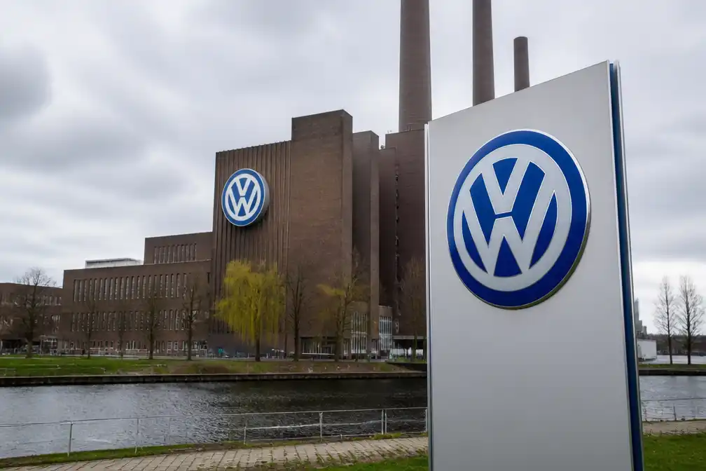 Volkswagen verlaagt prognose en verwacht fors lagere winst