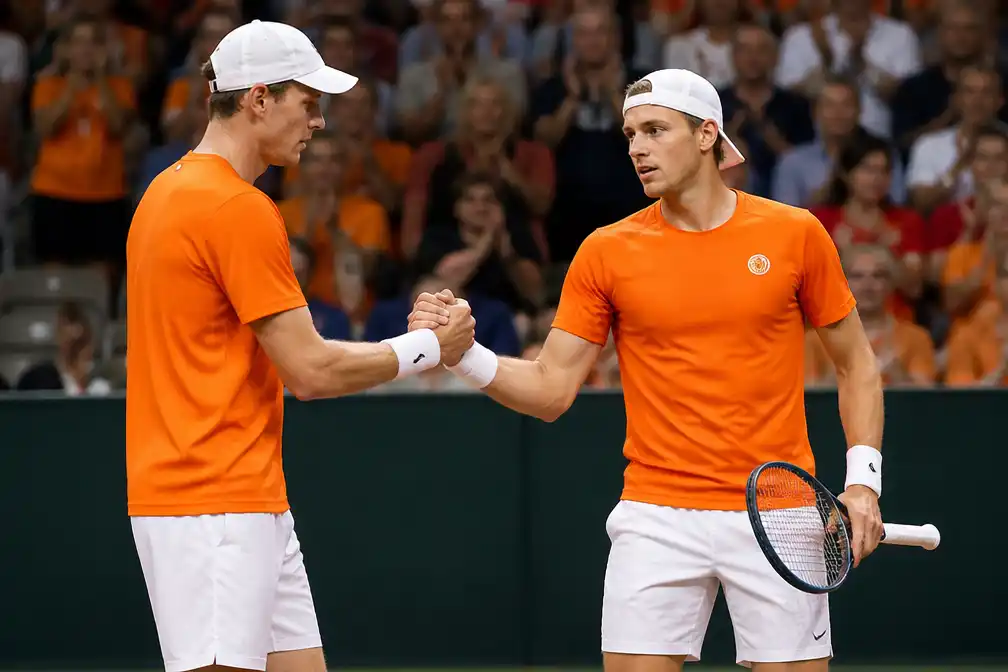 Nederland verslaat Colombia met 3-0 en bereikt Davis Cup Qualifiers