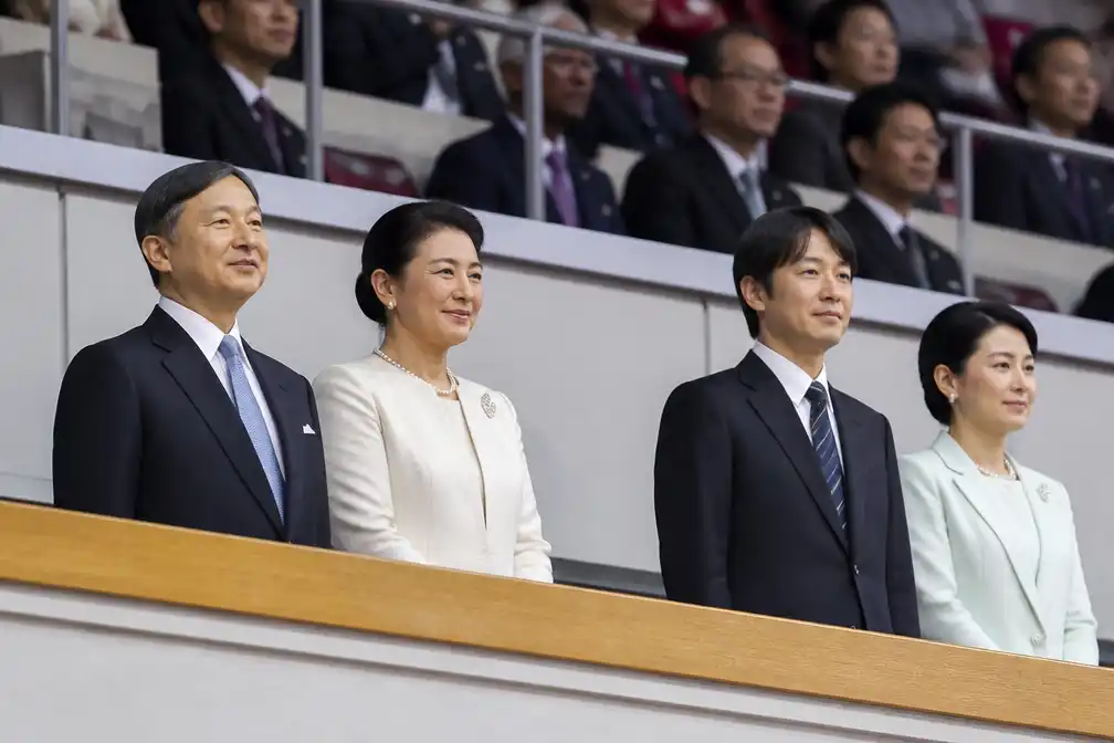 Keizer Naruhito opent 20e Aziatische Spelen in Aichi-Nagoya