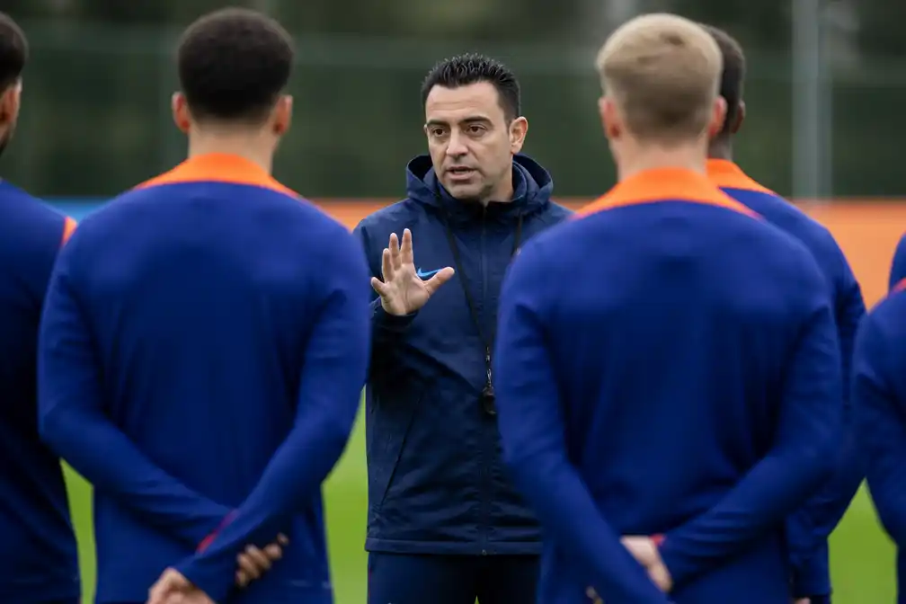 Xavi Hernandez begint bij Oranje in Zeist aan dynamischer spel