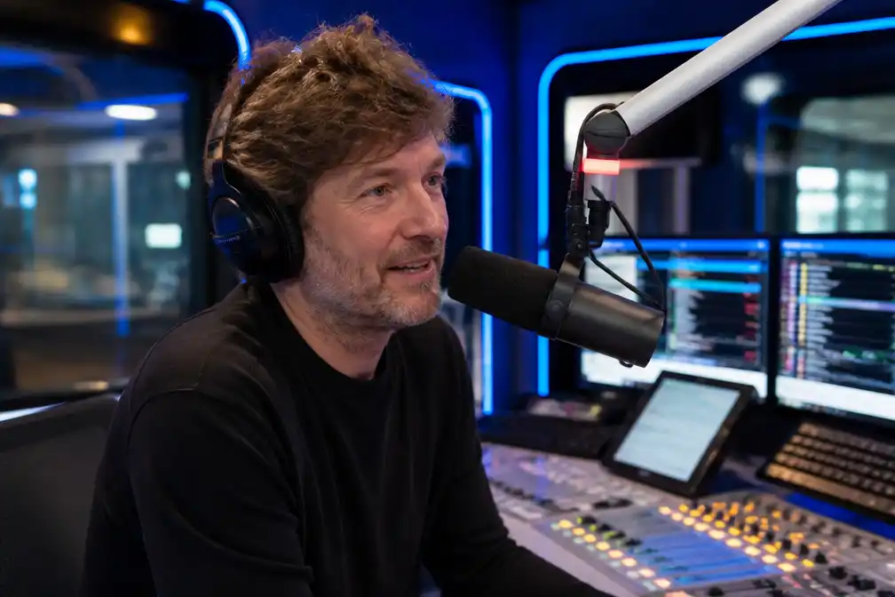 Giel Beelen keert terug bij Radio Veronica met vrijdagavondshow en invalbeurten Ekdom