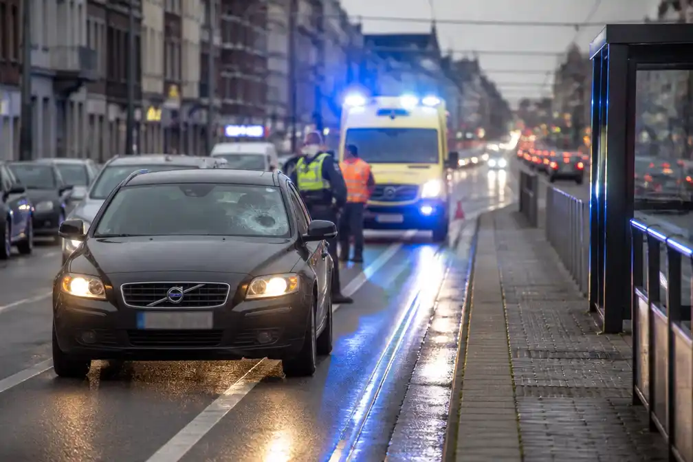 Tweejarig jongetje gewond bij aanrijding op Bredabaan in Merksem