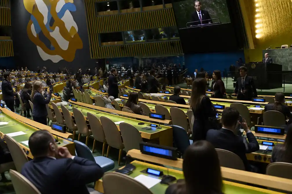 Tientallen diplomaten verlaten VN-zaal bij start speech Netanyahu