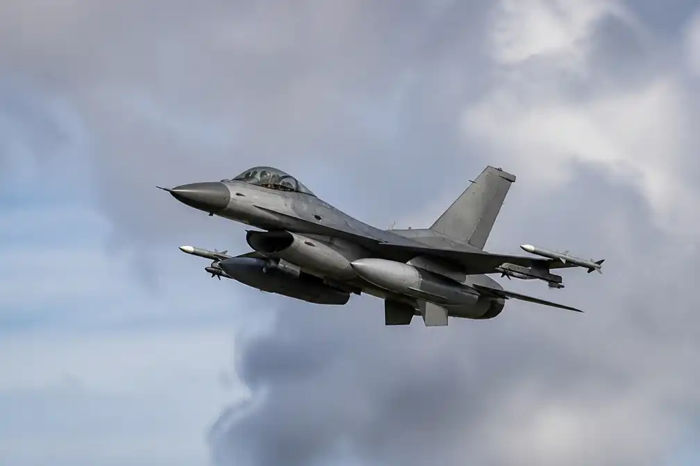 Roemenië stuurt F-16's de lucht in na nieuw dronealarm aan grens met Oekraïne
