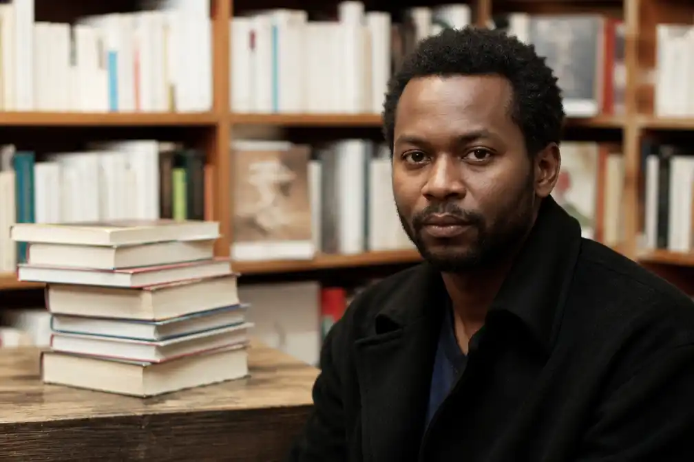 Prix Goncourt schrapt roman Thélyson Orélien van shortlist na AI-claims