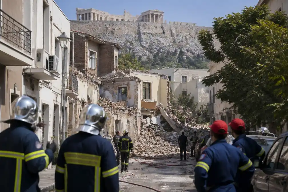 Explosie in Athene: zeker twee doden na instorting gebouw bij Acropolis