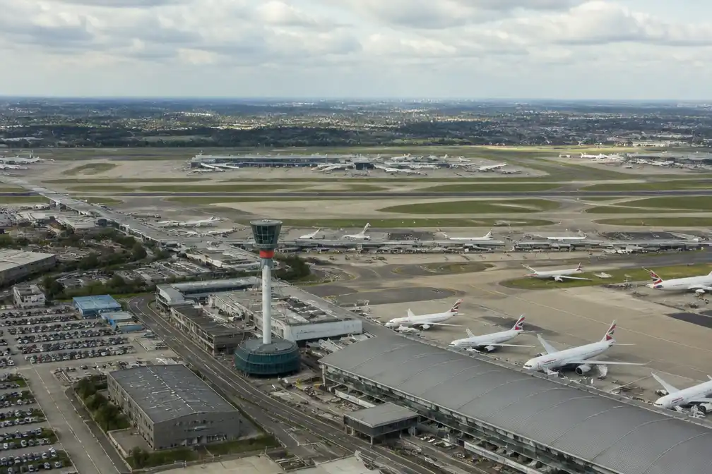 Derde baan Heathrow vier jaar uitgesteld tot 2039