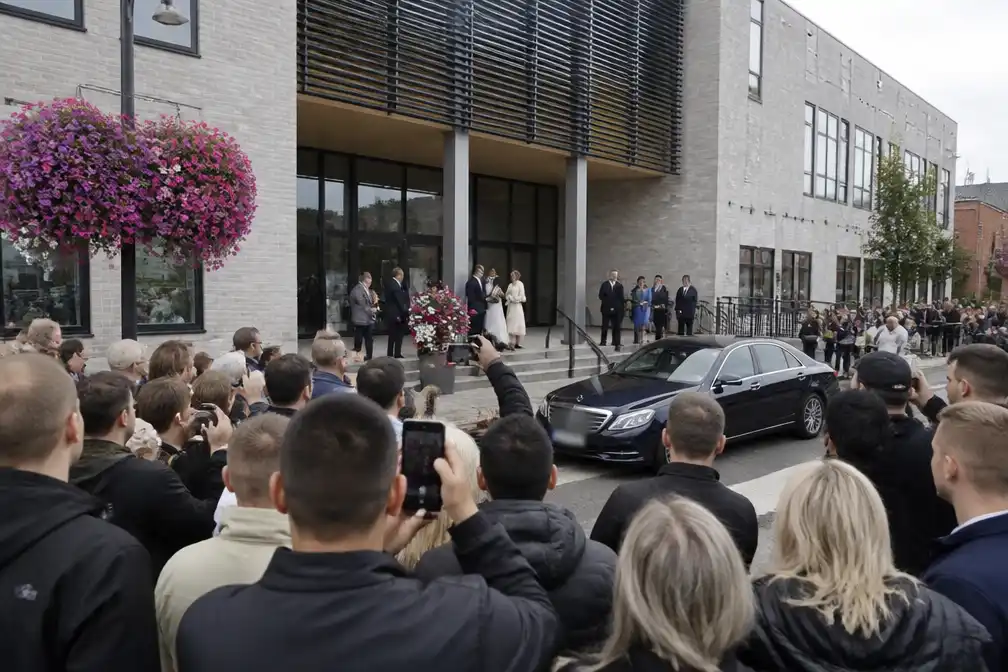 Thierry Courtois trouwt in Bilzen-Hoeselt, fans komen opdagen voor Thibaut Courtois
