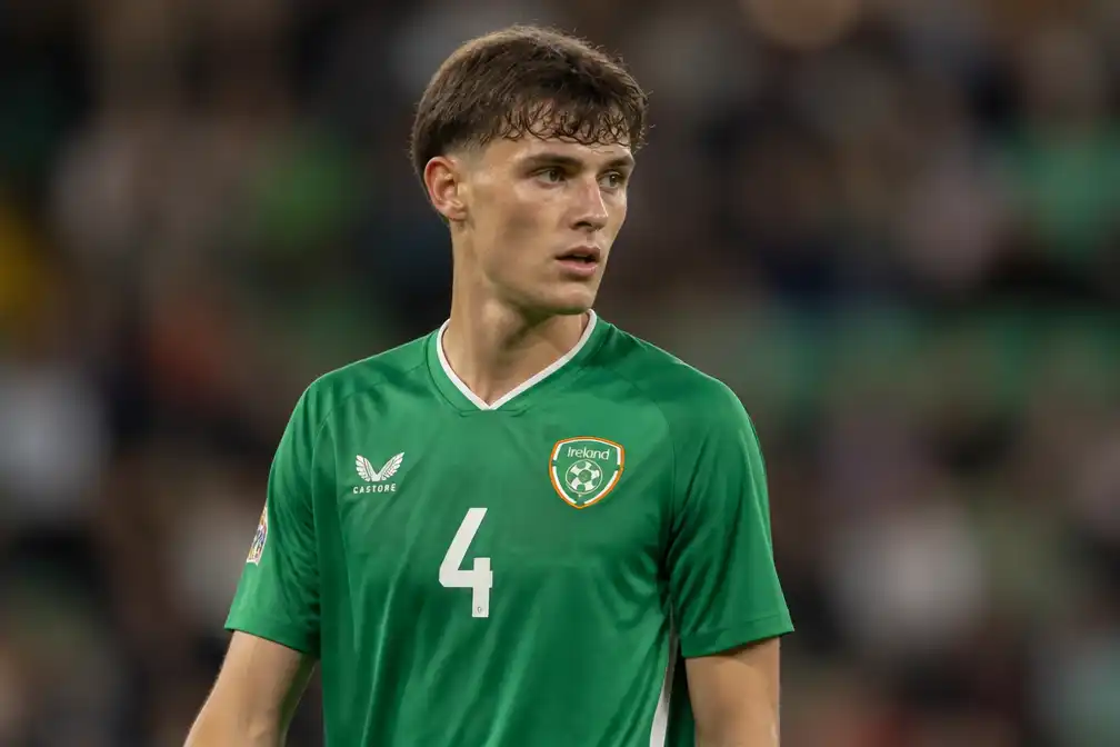 Ier Dunne aangewezen als reservekeeper voor Nations League-duel met Israël