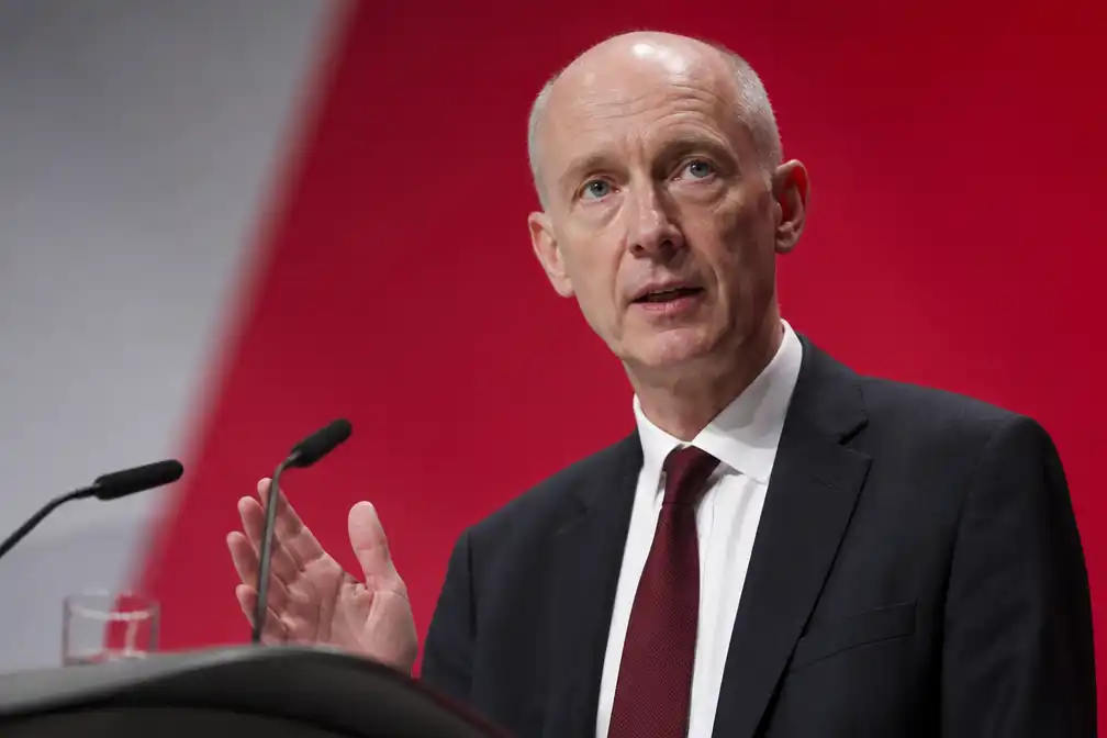 McFadden noemt hervorming van uitkeringen 'morele kruistocht' en vraagt Labour om steun
