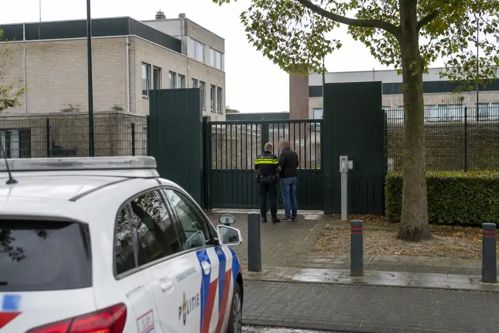 Patiënt steekt medewerker neer in tbs-kliniek Mesdag in Groningen; verdachte aangehouden