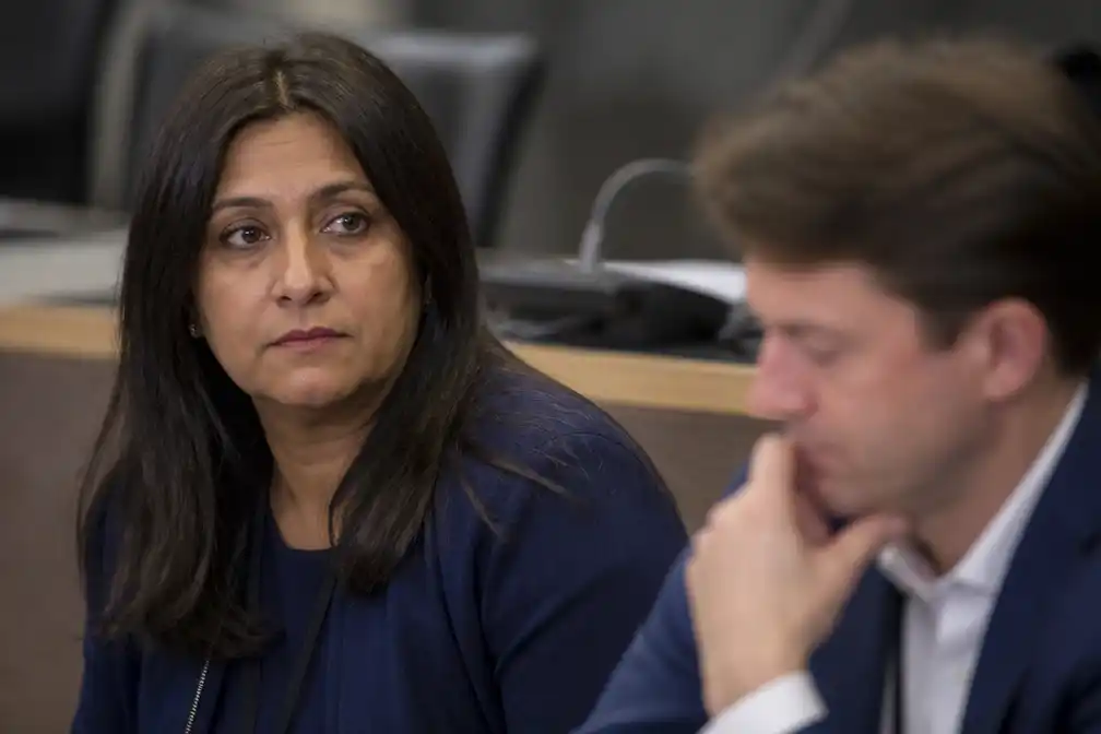 Vooruit zet samenwerking met Jinnih Beels stop, gedeputeerde weigert op te stappen