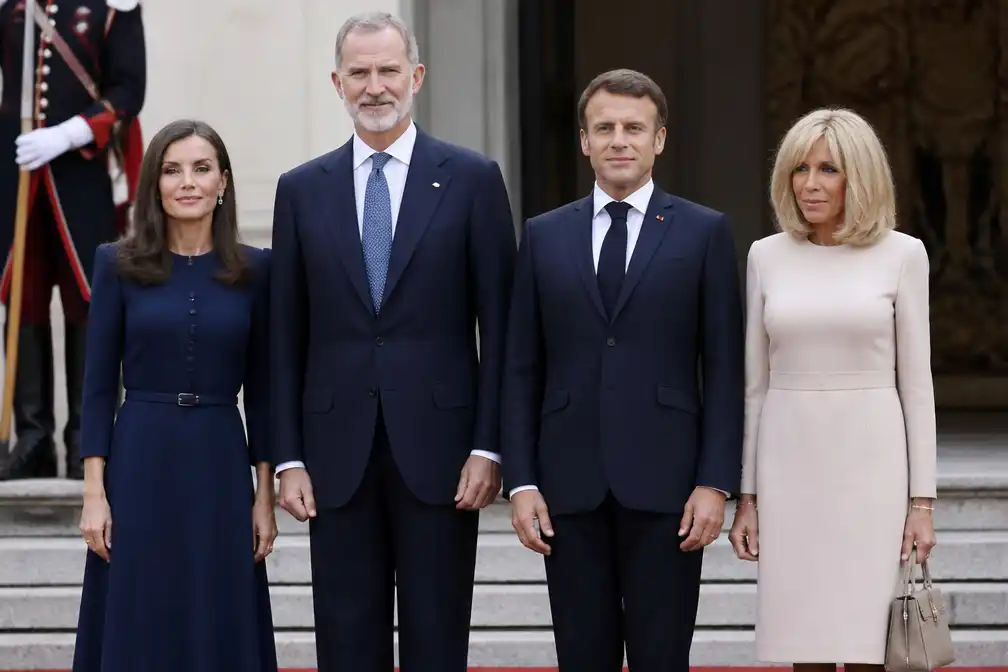 Spaanse koning en koningin ontvangen Macron op tweedaags staatsbezoek