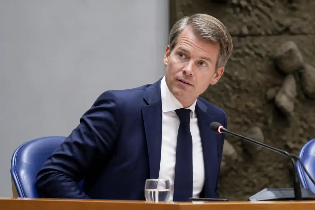 Van den Brink: nog geen land gevonden voor Europees uitzetcentrum