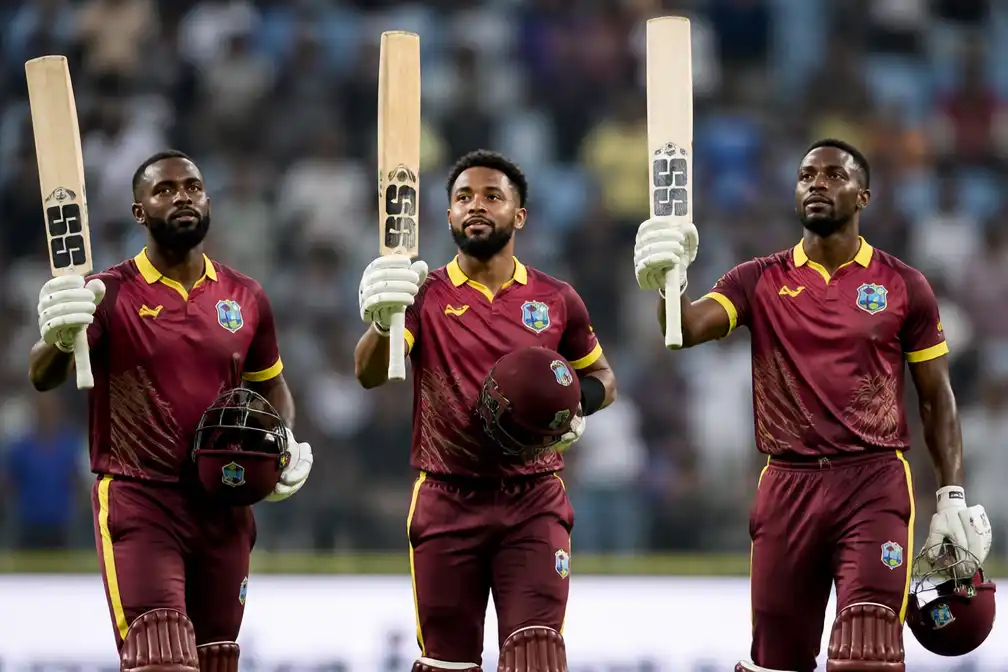 West Indies zet met drie centurions recordtotaal van 405-7 neer tegen India