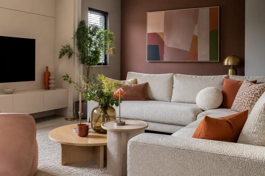 Beige interieur heeft langste tijd gehad: kleur keert terug in huis