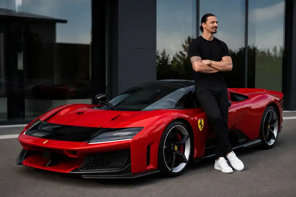 Zlatan Ibrahimovic trakteert zichzelf op Ferrari F80 voor 45ste verjaardag