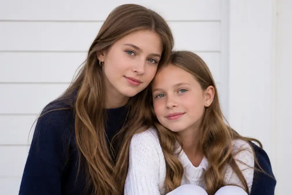 Mabel Lowe (17) eert op Instagram overleden zusje Fiona (13)