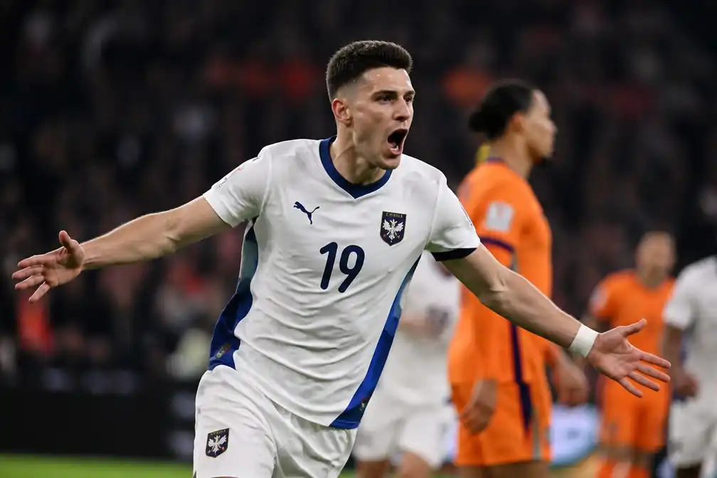 Servië maakt via spits Cvetkovic snel gelijk tegen Oranje